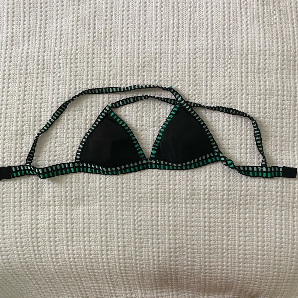 Victoria secret bikini top medium